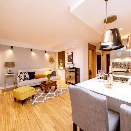Golden Apartment With Air Condition By Your Freedom Warschau Exterior foto