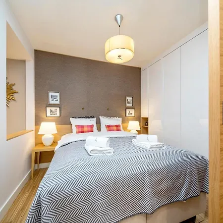 Golden Apartment With Air Condition By Your Freedom Warschau Exterior foto