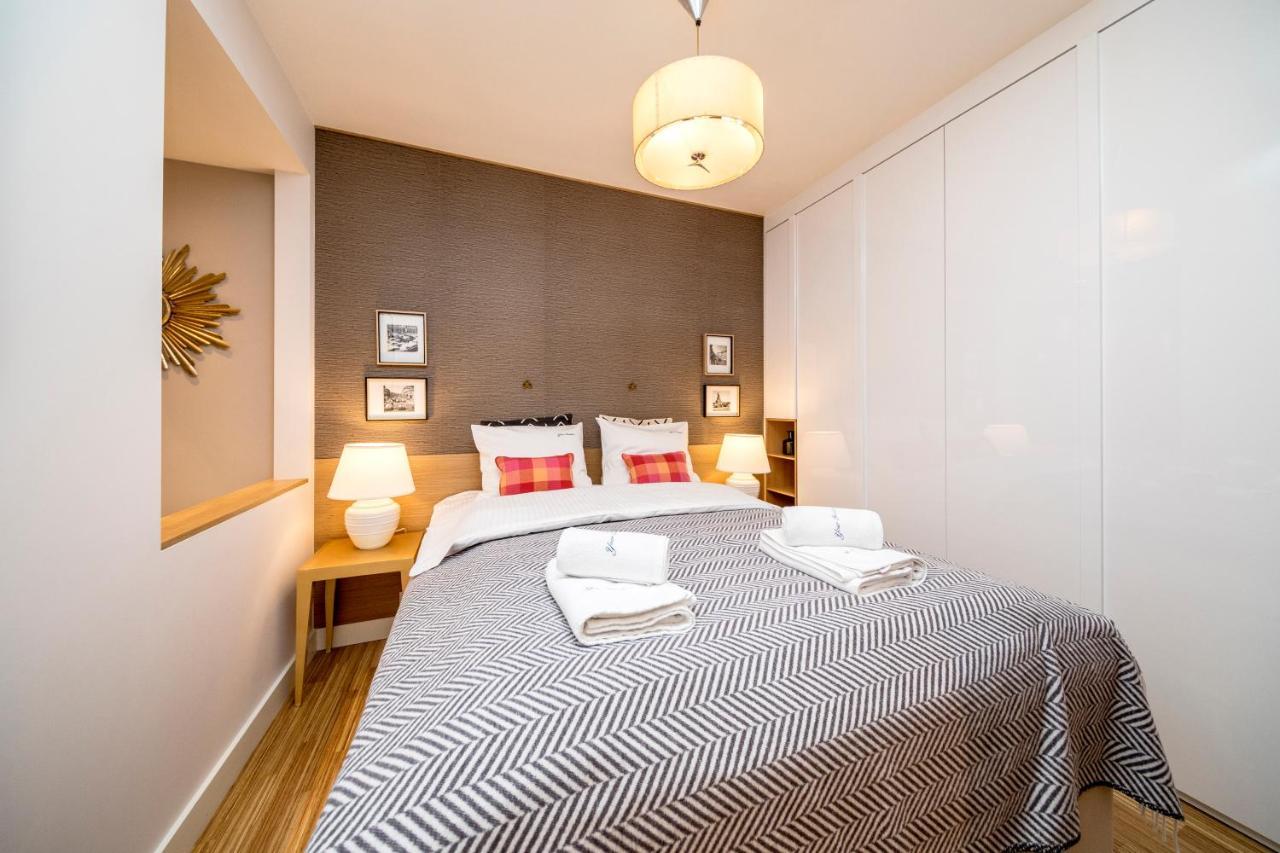 Golden With Air Condition By Your Freedom * Warszawa